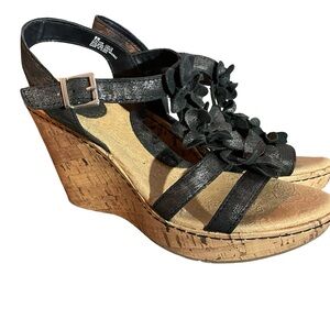 B.O.C Born Charcoal Wedge Heel Platform Sandals Size 8